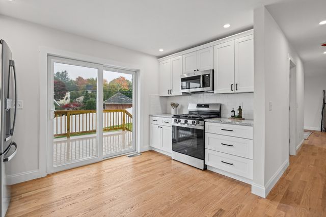 11 Bennington, Haverhill, MA 01832