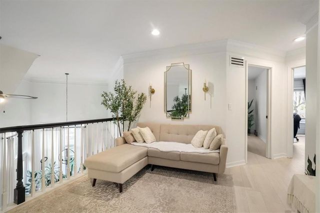 5929 N Mattox Road, Kansas City, MO 64151