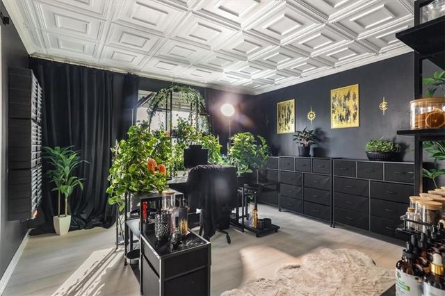 5929 N Mattox Road, Kansas City, MO 64151