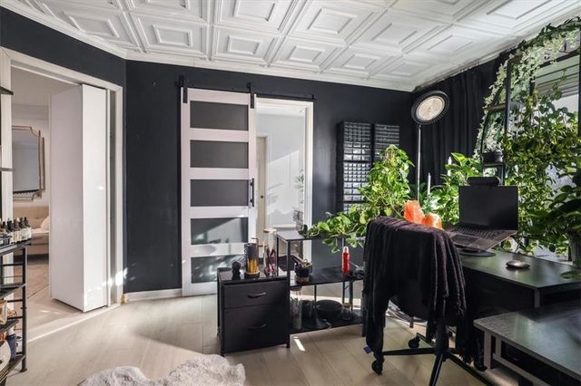 5929 N Mattox Road, Kansas City, MO 64151