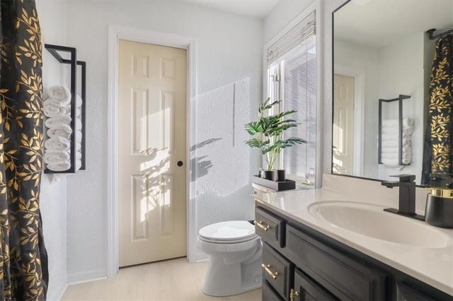 5929 N Mattox Road, Kansas City, MO 64151