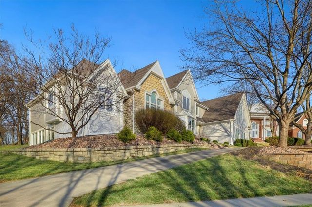 5929 N Mattox Road, Kansas City, MO 64151