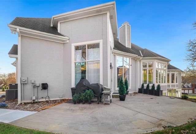 5929 N Mattox Road, Kansas City, MO 64151