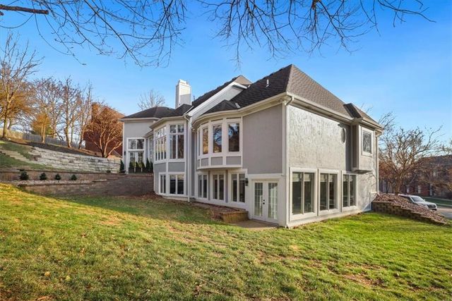 5929 N Mattox Road, Kansas City, MO 64151