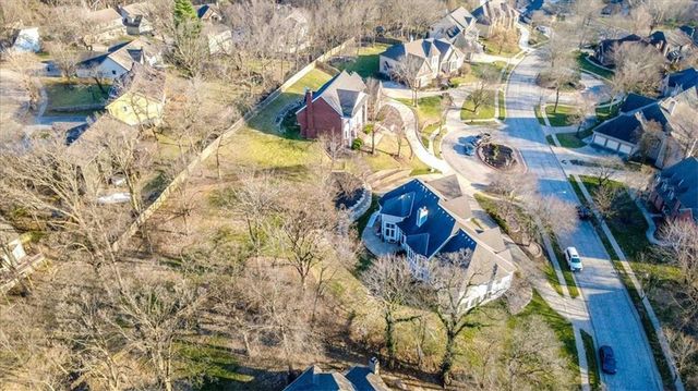 5929 N Mattox Road, Kansas City, MO 64151