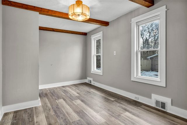 1527 Main Street, Cuyahoga Falls, OH 44221