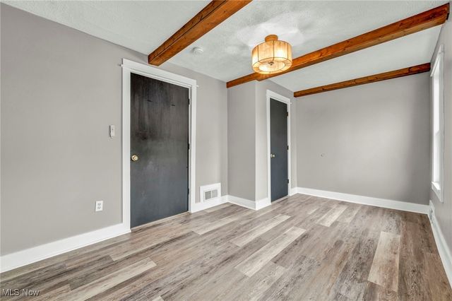 1527 Main Street, Cuyahoga Falls, OH 44221