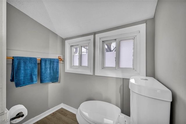 1527 Main Street, Cuyahoga Falls, OH 44221