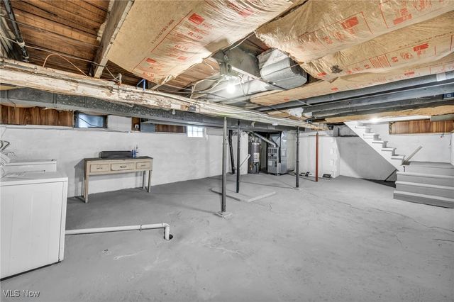 1527 Main Street, Cuyahoga Falls, OH 44221