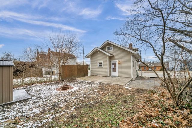 1527 Main Street, Cuyahoga Falls, OH 44221