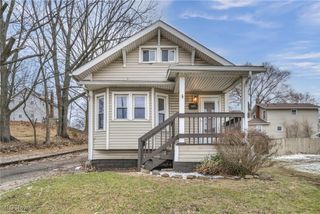 1527 Main Street, Cuyahoga Falls, OH 44221