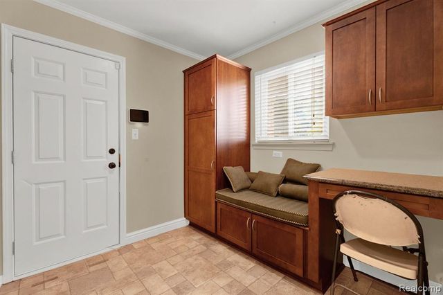 32930 Coventry Place, Warren, MI 48093