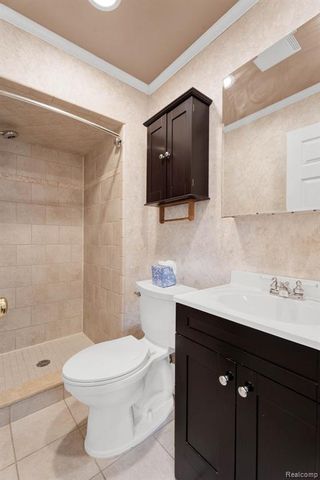 32930 Coventry Place, Warren, MI 48093