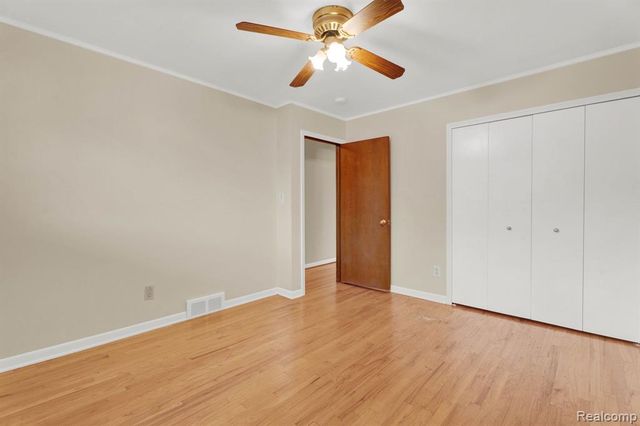 32930 Coventry Place, Warren, MI 48093