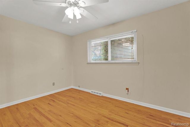 32930 Coventry Place, Warren, MI 48093