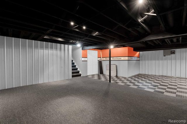 32930 Coventry Place, Warren, MI 48093