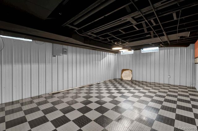 32930 Coventry Place, Warren, MI 48093