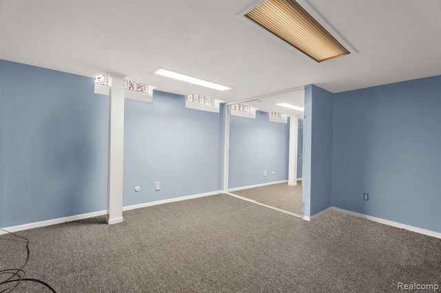 32930 Coventry Place, Warren, MI 48093