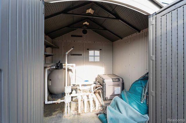 32930 Coventry Place, Warren, MI 48093