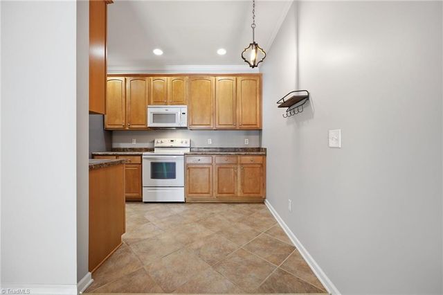 375 Northbridge Drive, High Point, NC 27265