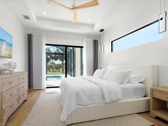 424 Shady Hollow BLVD W, Naples, FL 34120