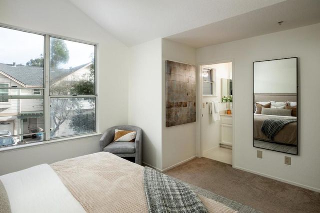 426 Hillwood Court 303, Mountain View, CA 94040