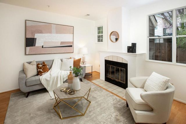 426 Hillwood Court 303, Mountain View, CA 94040