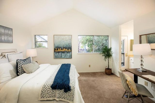 426 Hillwood Court 303, Mountain View, CA 94040