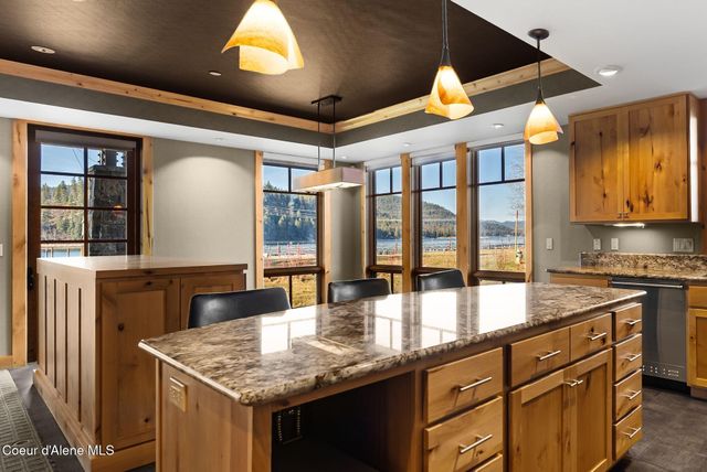 651 Dover Bay Parkway, 102, Dover, ID 83825