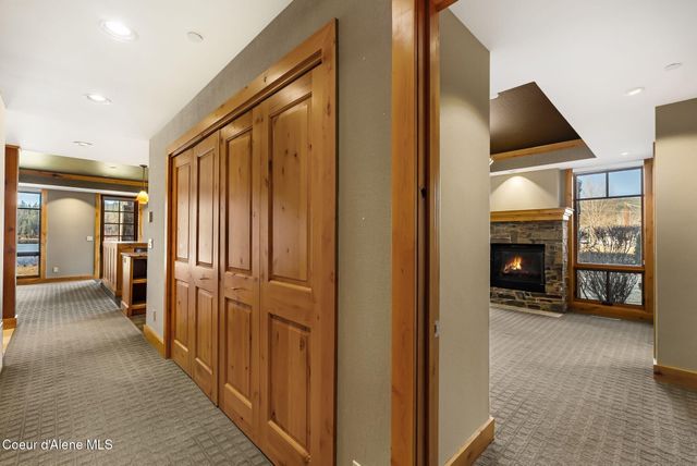 651 Dover Bay Parkway, 102, Dover, ID 83825