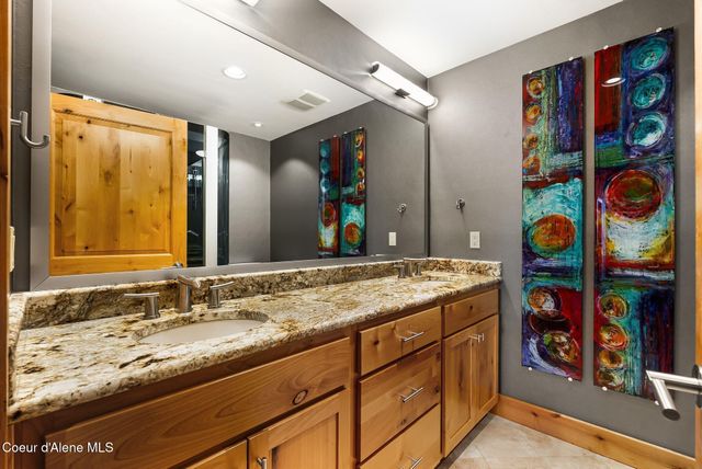 651 Dover Bay Parkway, 102, Dover, ID 83825