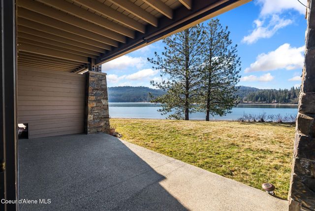 651 Dover Bay Parkway, 102, Dover, ID 83825