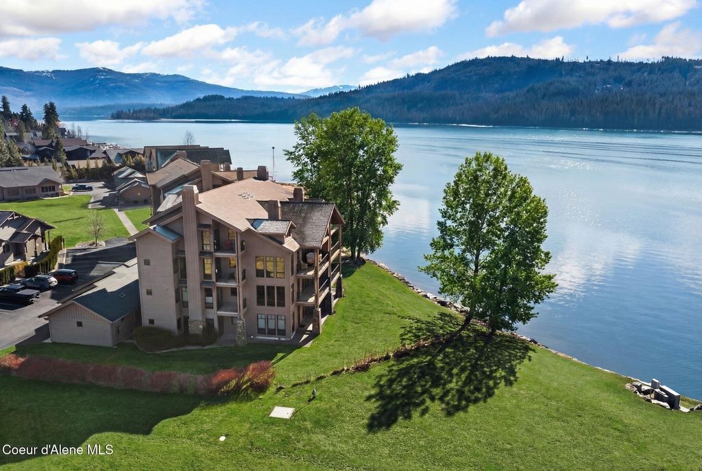 651 Dover Bay Parkway, 102, Dover, ID 83825