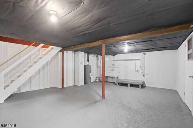 16 Sandra Ln, Randolph Twp., NJ 07869