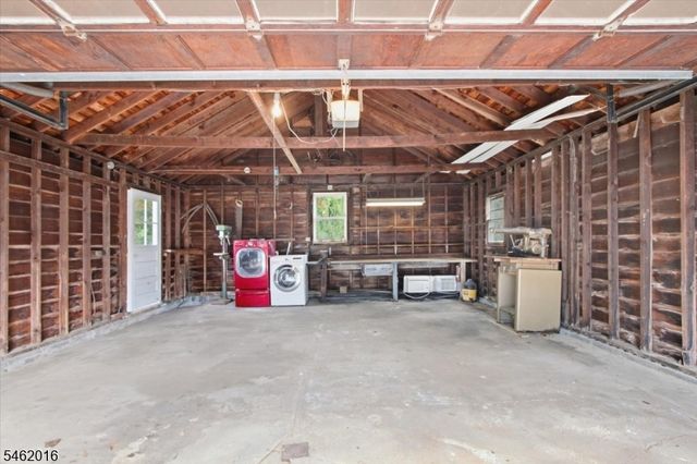 16 Sandra Ln, Randolph Twp., NJ 07869
