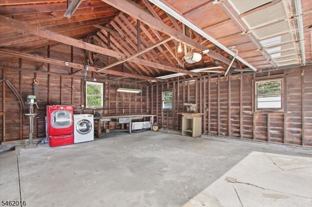 16 Sandra Ln, Randolph Twp., NJ 07869