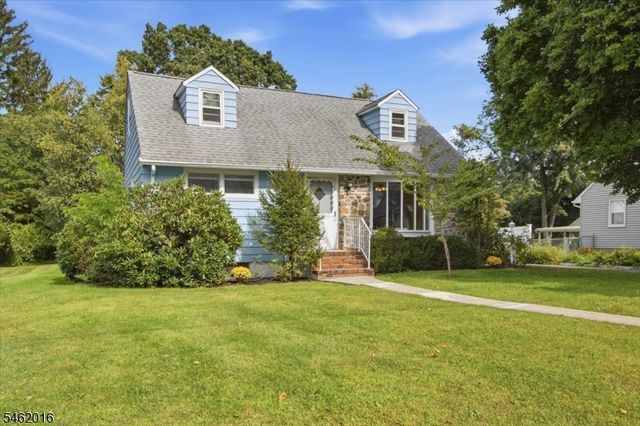 16 Sandra Ln, Randolph Twp., NJ 07869