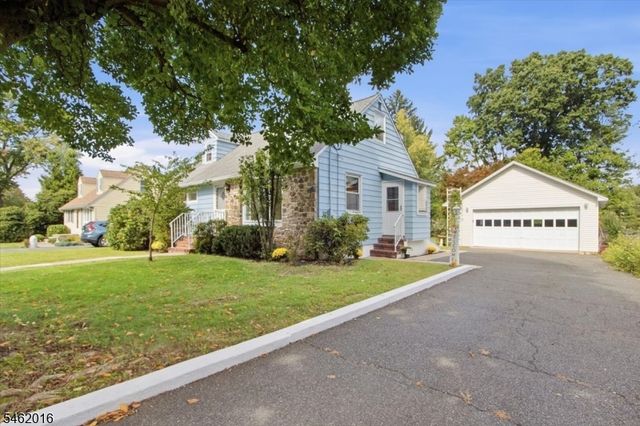 16 Sandra Ln, Randolph Twp., NJ 07869