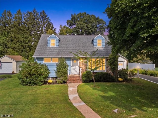16 Sandra Ln, Randolph Twp., NJ 07869
