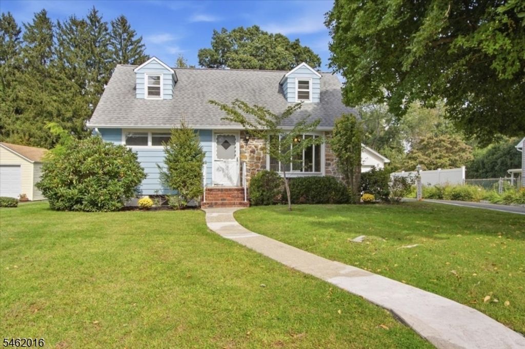 16 Sandra Ln, Randolph Twp., NJ 07869