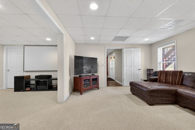 1009 Lyndhurst Way SE, Conyers, GA 30013