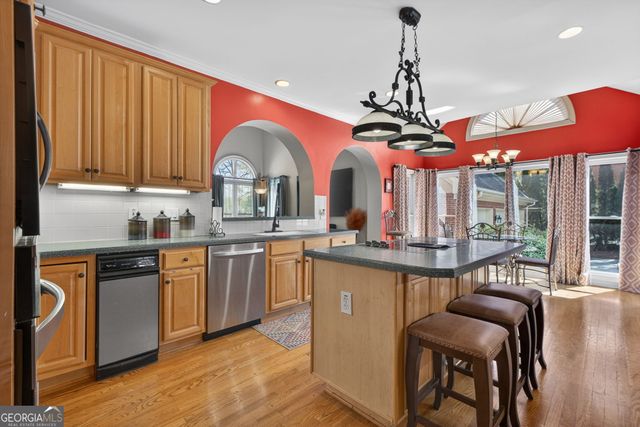 1009 Lyndhurst Way SE, Conyers, GA 30013