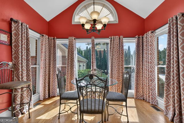 1009 Lyndhurst Way SE, Conyers, GA 30013