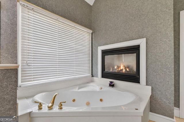 1009 Lyndhurst Way SE, Conyers, GA 30013