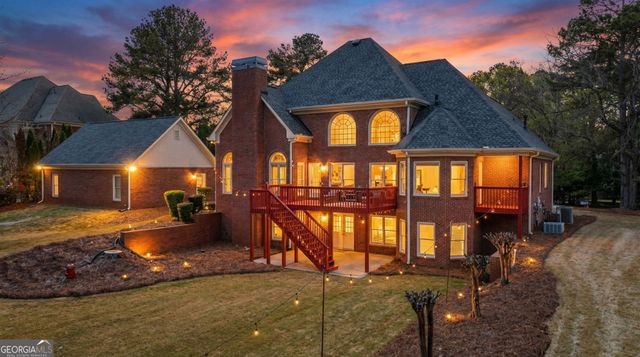 1009 Lyndhurst Way SE, Conyers, GA 30013