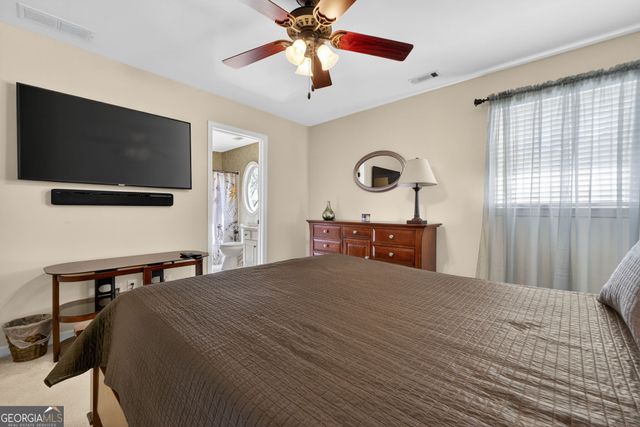 1009 Lyndhurst Way SE, Conyers, GA 30013
