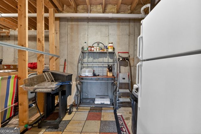 1009 Lyndhurst Way SE, Conyers, GA 30013
