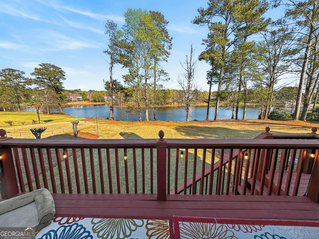 1009 Lyndhurst Way SE, Conyers, GA 30013