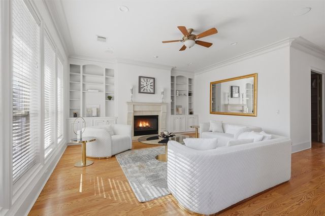 539 Wisteria Street, Bellaire, TX 77401