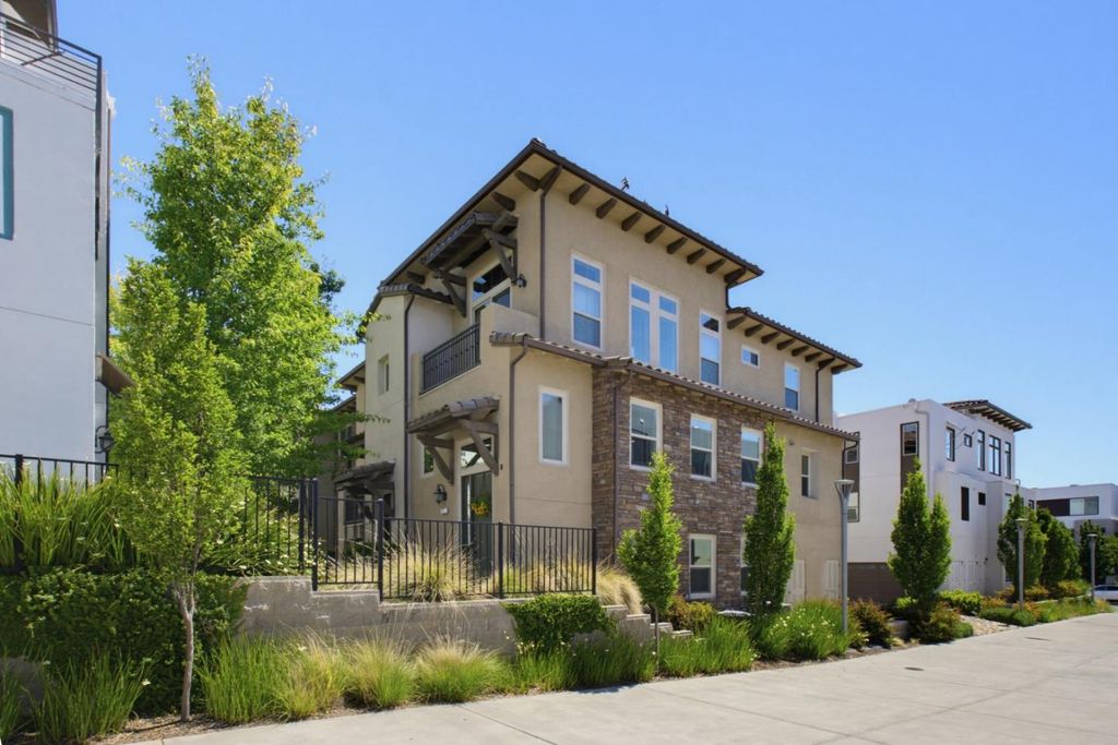 186 William Manly Street 7, San Jose, CA 95136